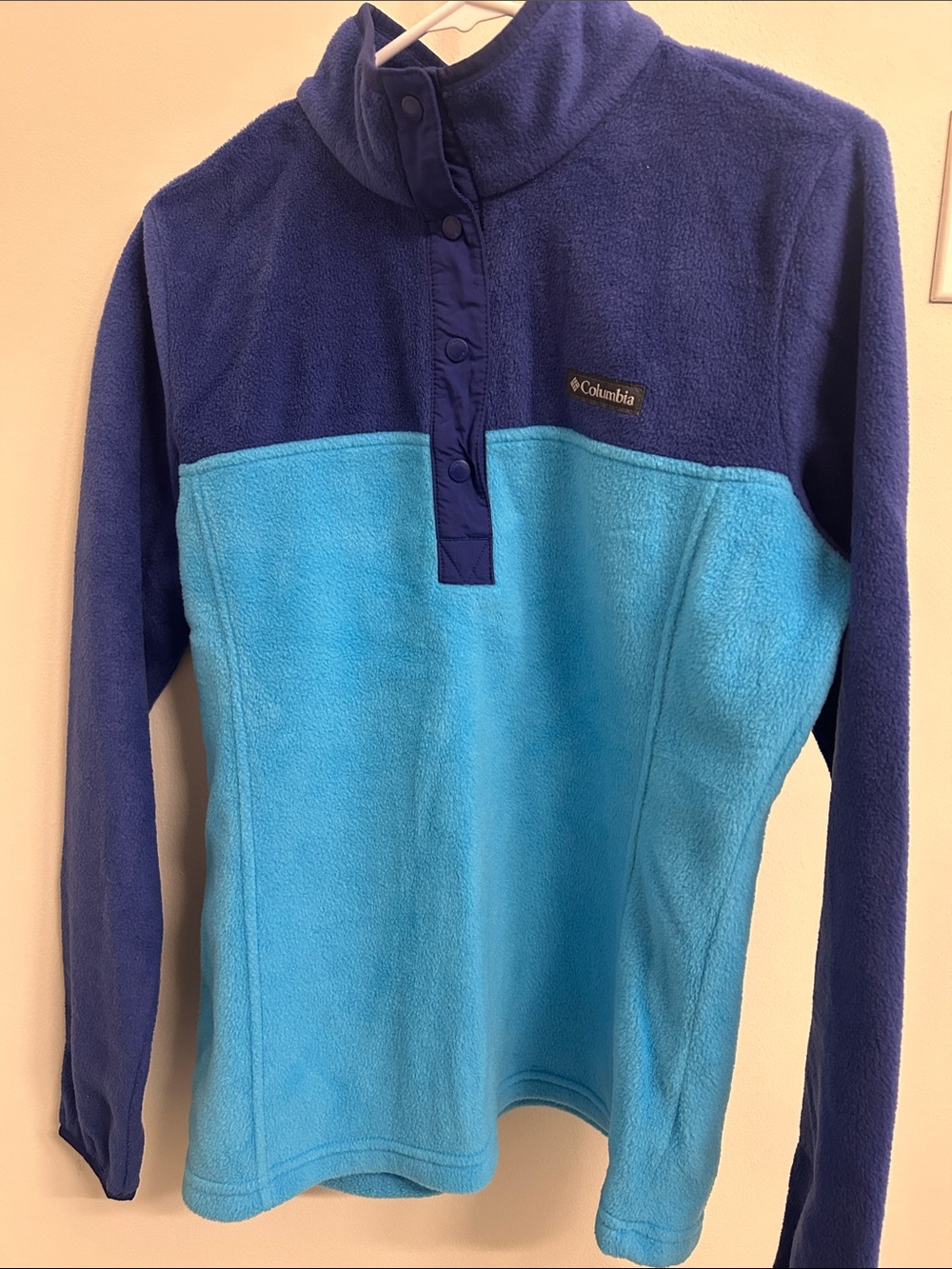 Columbia Two-Tone Blue Cowl Snap Fleece Pullover